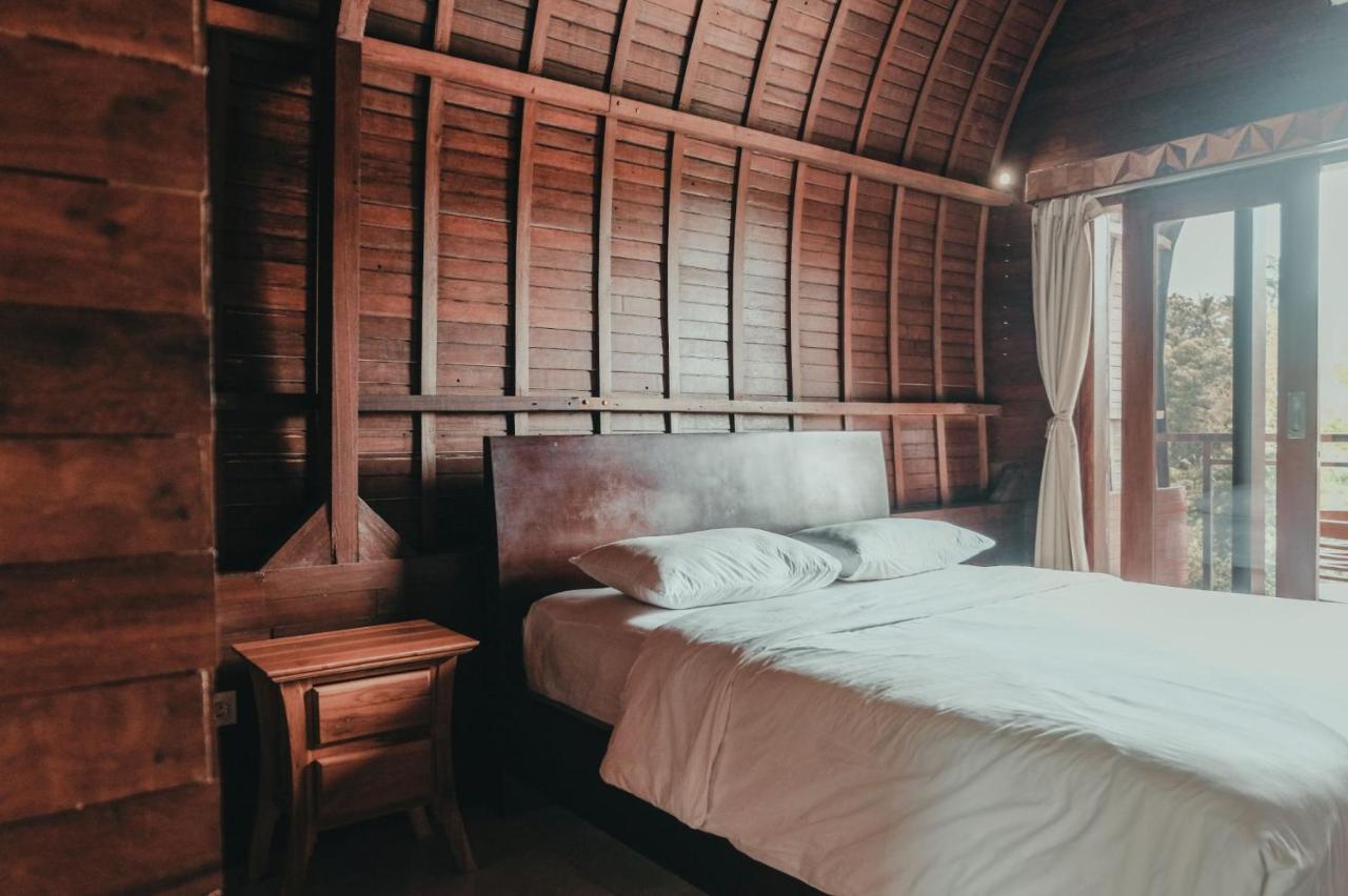 Sekar Arum Riverside Resort In Canggu تاناه لوت المظهر الخارجي الصورة