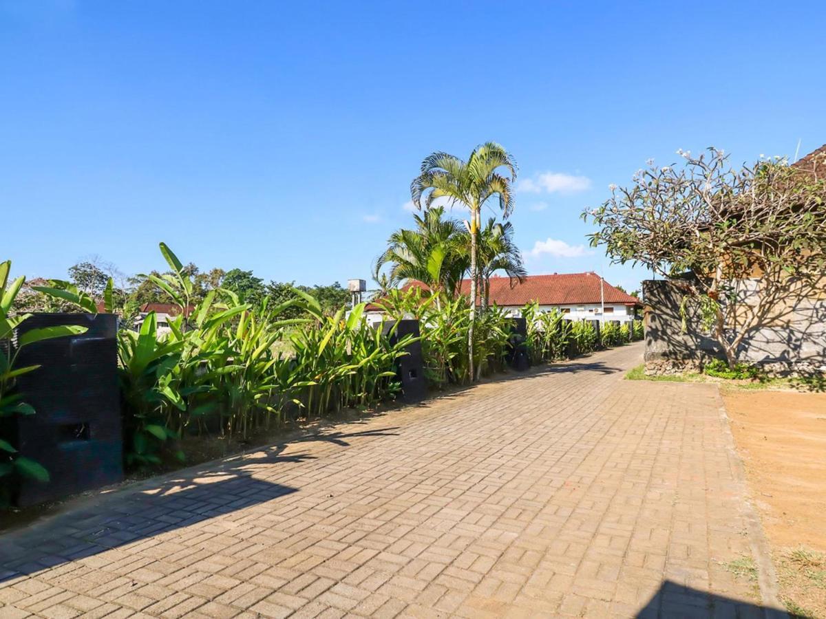 Sekar Arum Riverside Resort In Canggu تاناه لوت المظهر الخارجي الصورة